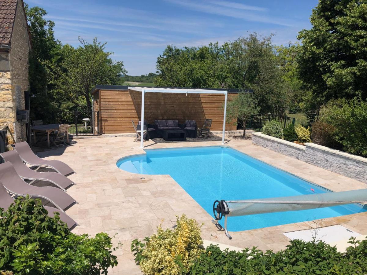 Le Rouge & Blanc Bed & Breakfast Saint-Maurice-le-Vieil Exterior photo